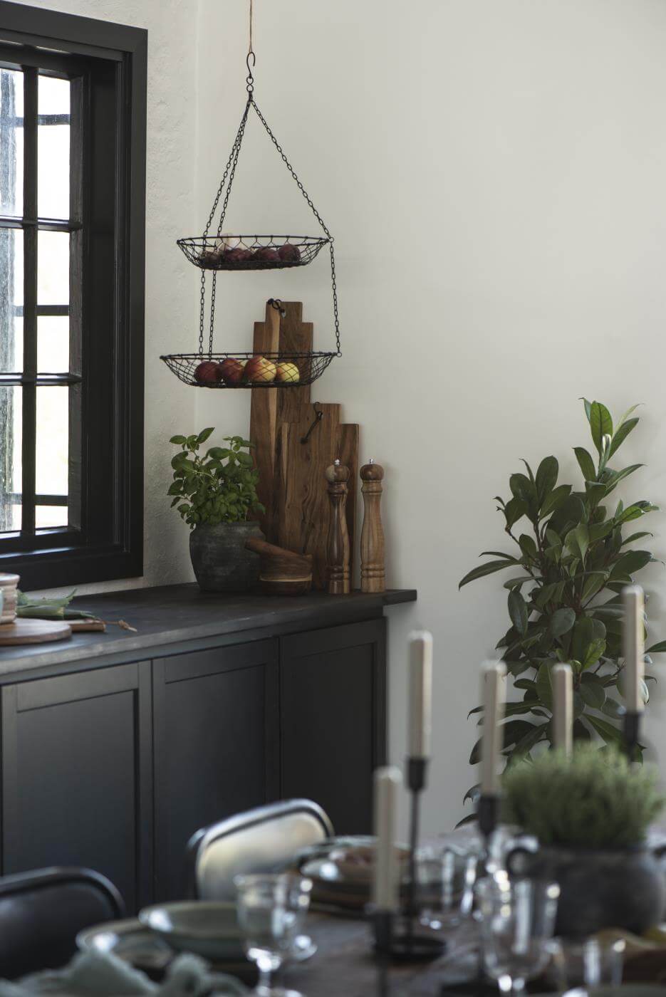 IB Laursen Körb Hängekorb schwarz 77 cm