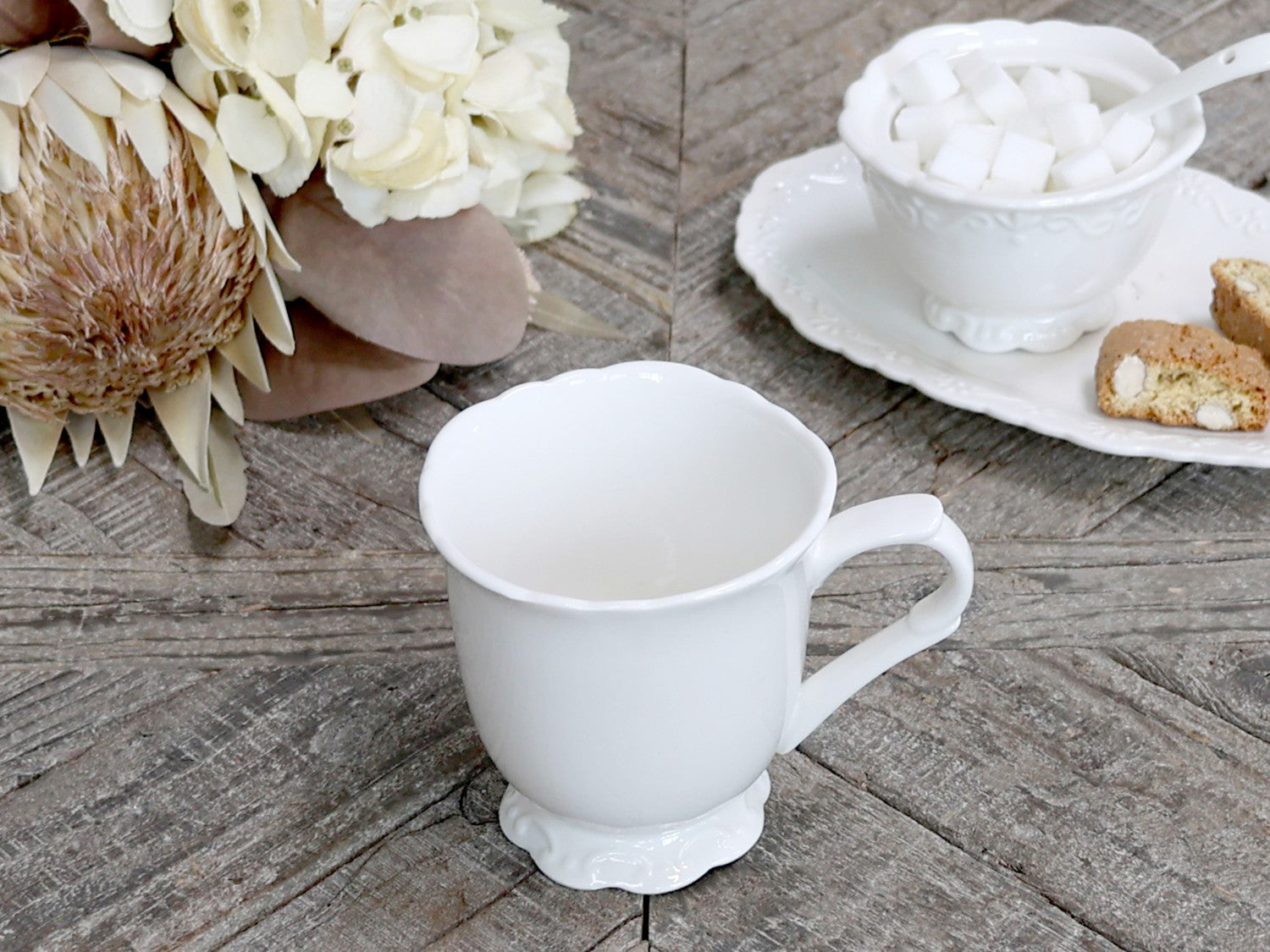 Chic Antique Provence Kaffeebecher Becher 10cm Porzellan Weiß