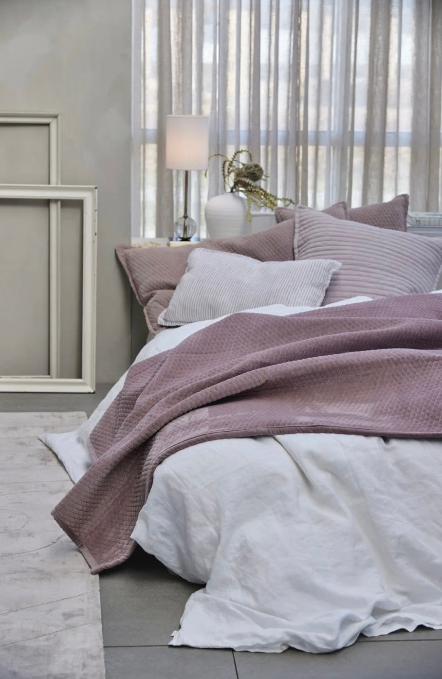 Lene Bjerre Filisia Kissen 60 cm BW & Leinen Altrosa