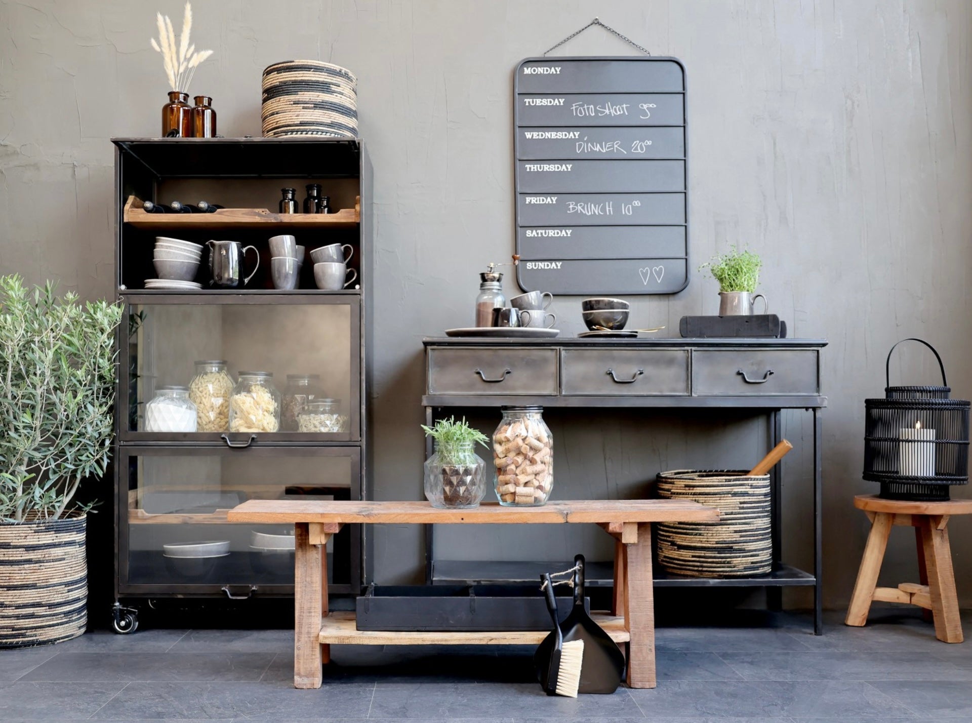Chic Antique Tafel 82 cm Wochentage Eisen Schwarz Black
