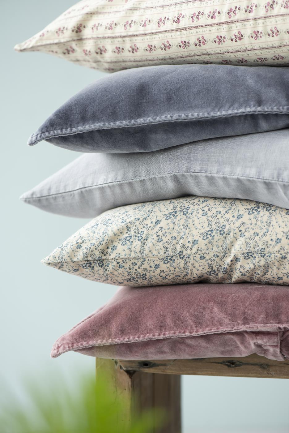 IB Laursen Kissenbezug Velours 52 x 52 butter cream / offwhite