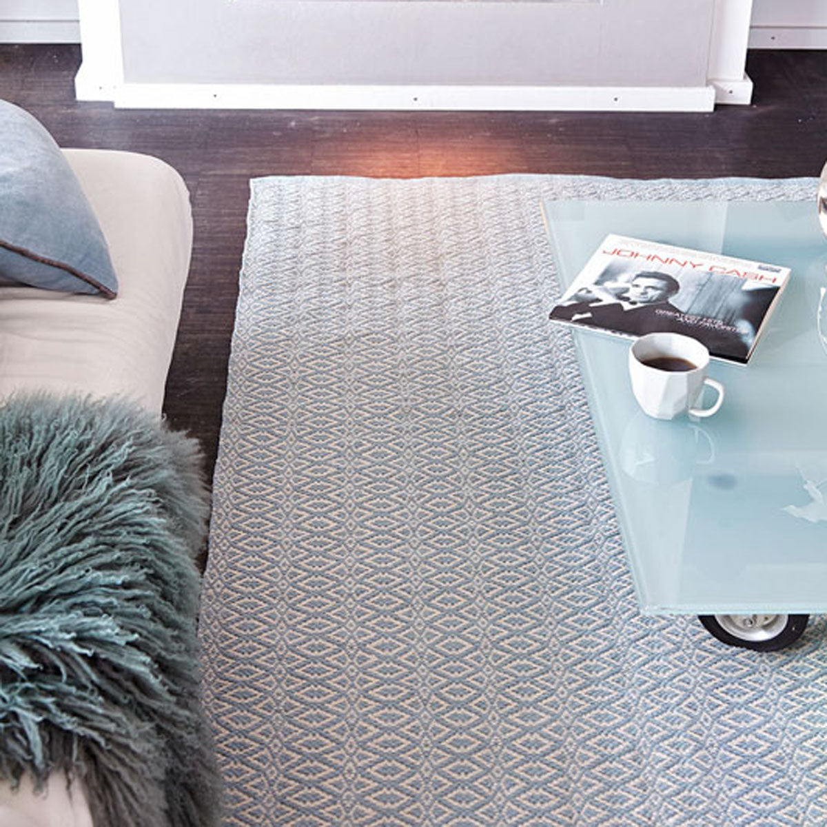 Liv Interior Teppich Bergen 200 x 300 cm Eisblau Hellblau Blau Baumwolle