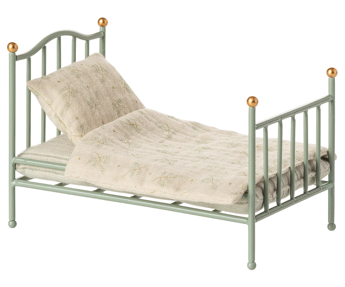 Maileg Bett Maus Metall Mint 13 cm