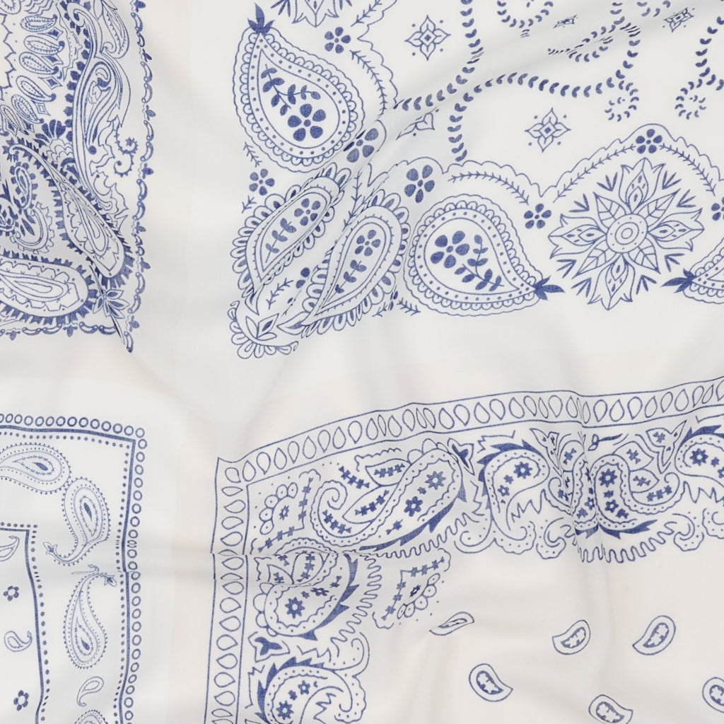 Marta Du Chateau Tuch Blau Ornament 110 cm