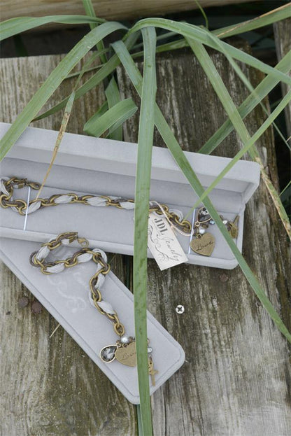 Jeanne d Arc Living Armband Antikgold Grau