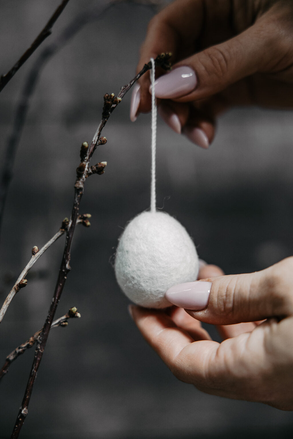 Storefactory Anhänger Filz groß Ei 6 cm Offwhite