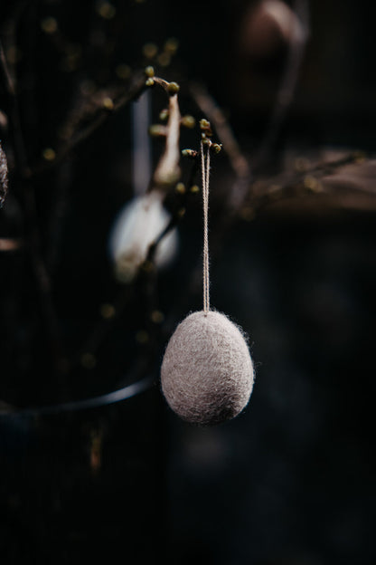 Storefactory Anhänger Osteren Filz Ei 6 cm Beige