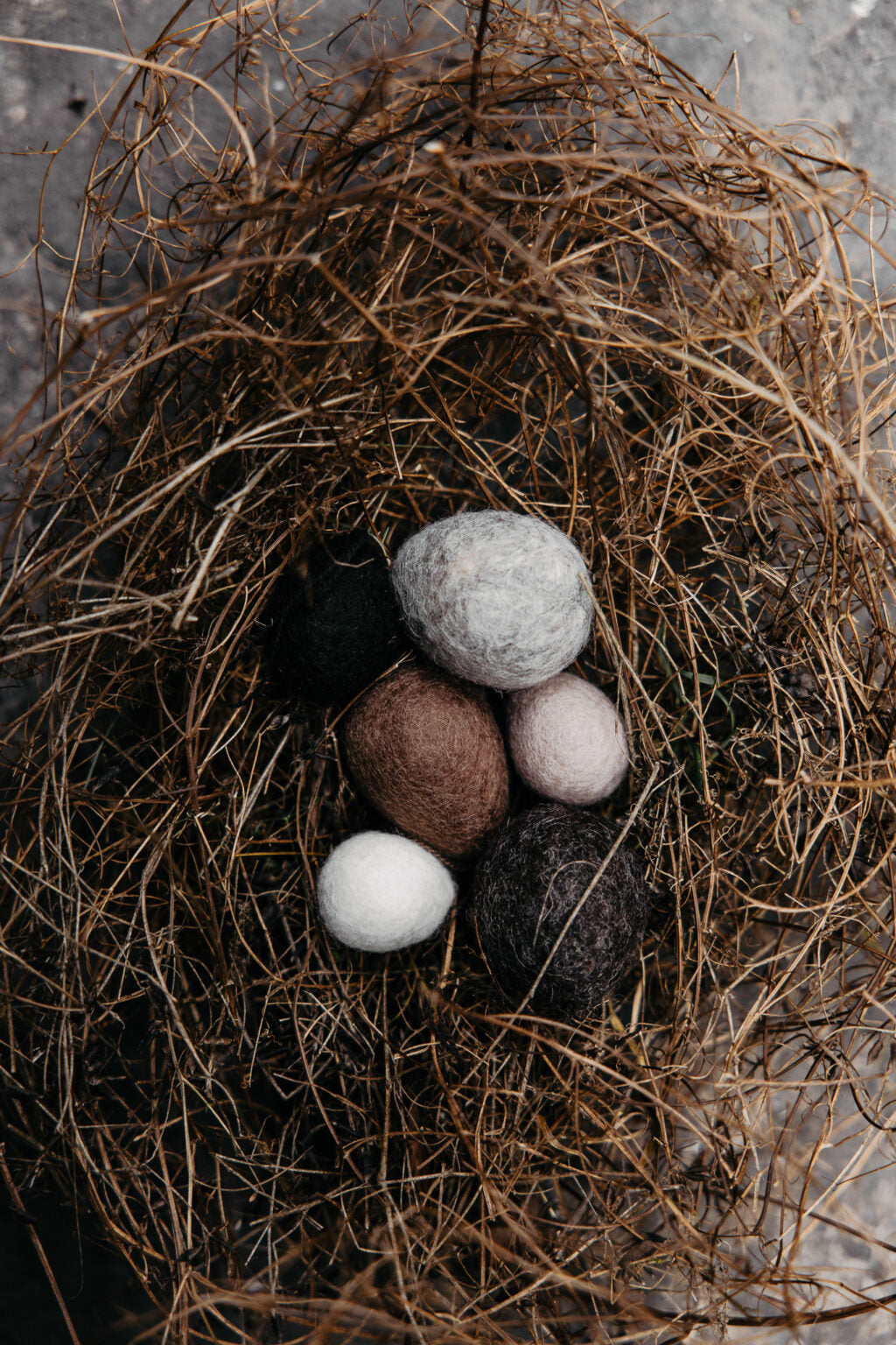 Storefactory Anhänger Ostern Ei Filz 6 cm Braun