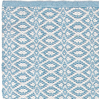 Liv Interior Teppich Bergen 200 x 300 cm Eisblau Hellblau Blau Baumwolle