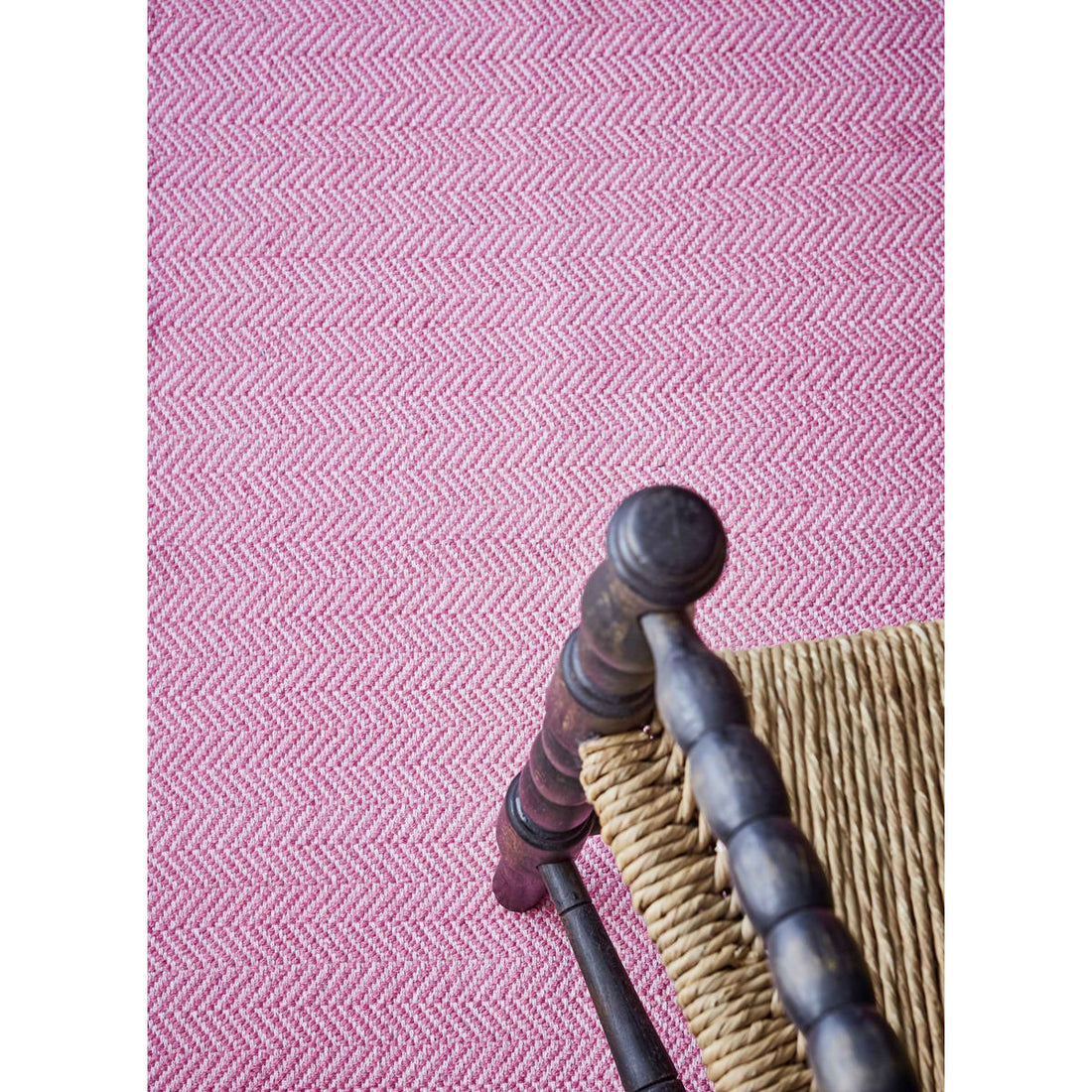 Liv Interior Teppich Herringbone 60 x 90 cm Rosa Peony Baumwolle